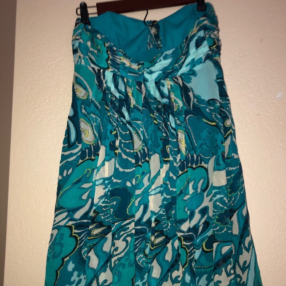 Dress - Picture 2 of 2